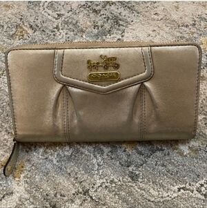 Coach Madison Like New (44392) 2010 Gold Leather Zip Around Wallet